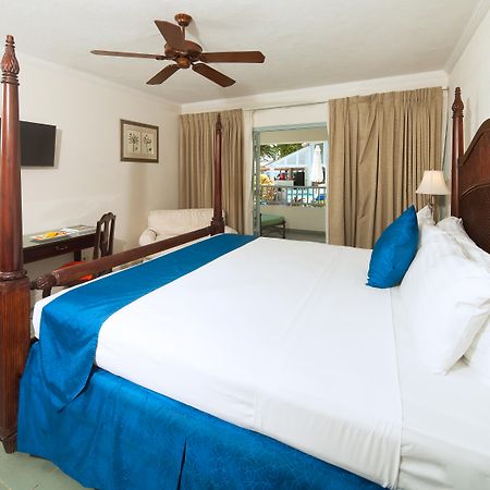 Savannah Beach Hotel Bridgetown Buitenkant foto